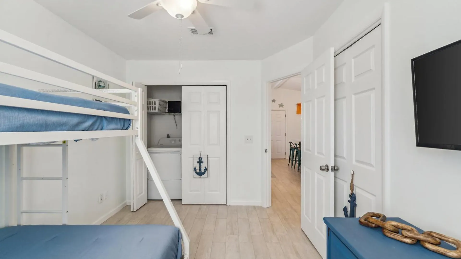 Sunkist By Nautical Properties Panama City Beach 0*,